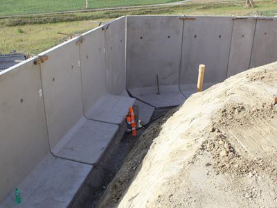 Landschaftsstützmauer mit gebürsteter Verblendung Bild 3