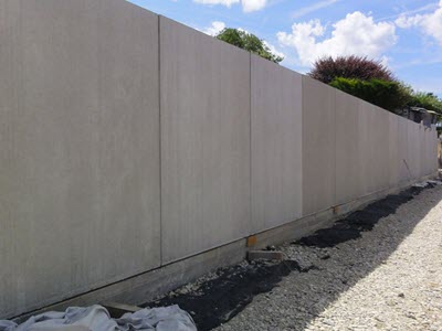Mur de soutènement paysager à parement brossé photo 5
