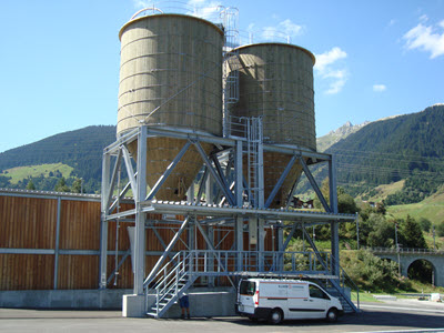 Ortsfeste Steigleiter/Rückenschutz Bild 5